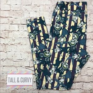 LuLaRoe Disney Lock, Shock & Barrel T/C